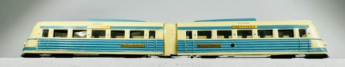 Union Pacific "Yankee Flyer" Railcar Set #1439 (Windup)