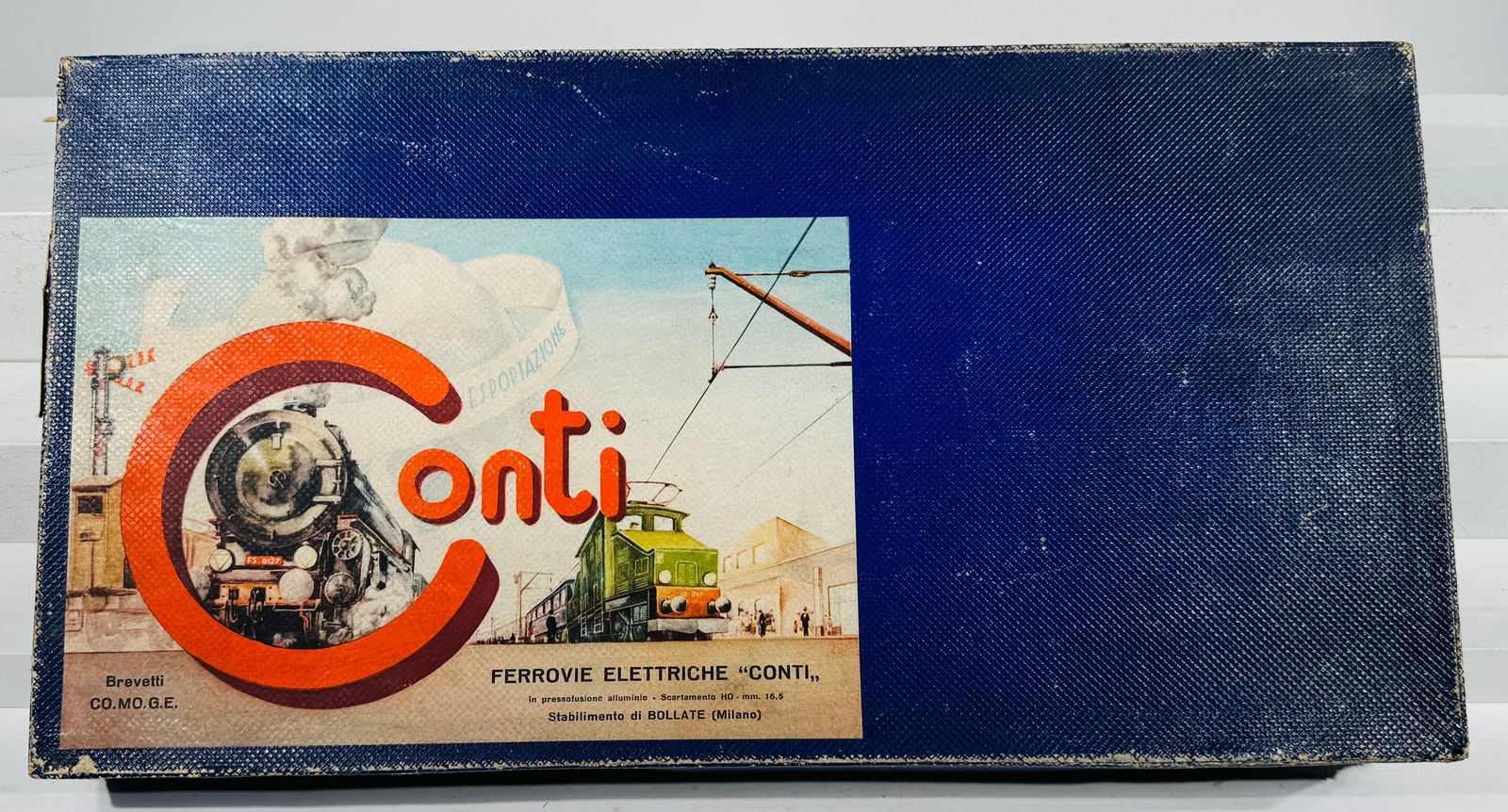 Conti Boxed Train Set (1 of 2)