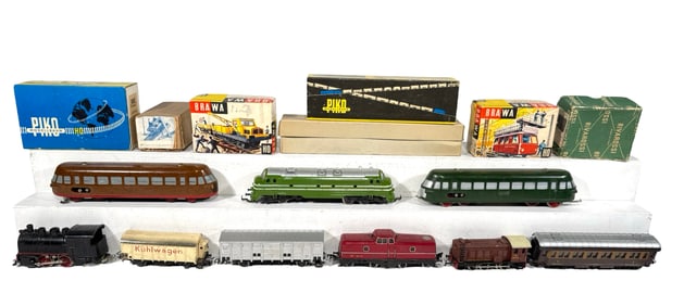 Miscellaneous "HO" Engines and Cars (14 Total)