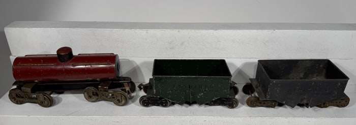 Lionel Early Standard Gauge Freight Cars