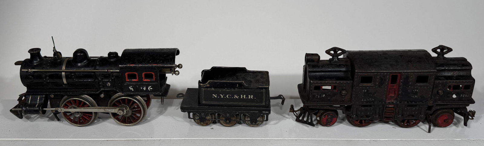 Ives and Bing Cast Iron Engines (1 of 8)