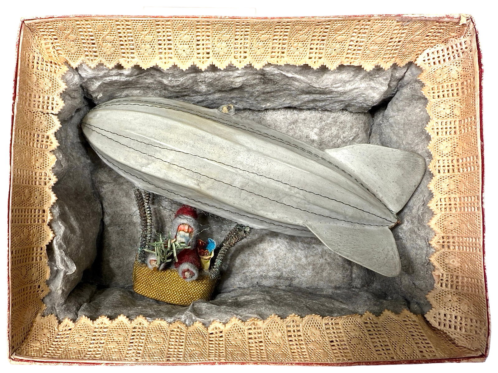 Santa Claus in Zeppelin (1 of 4)