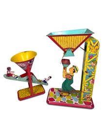 Two Sand Driven Gravity Toys