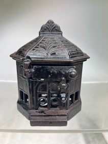 Snappit Cast Iron Mechanical Bank