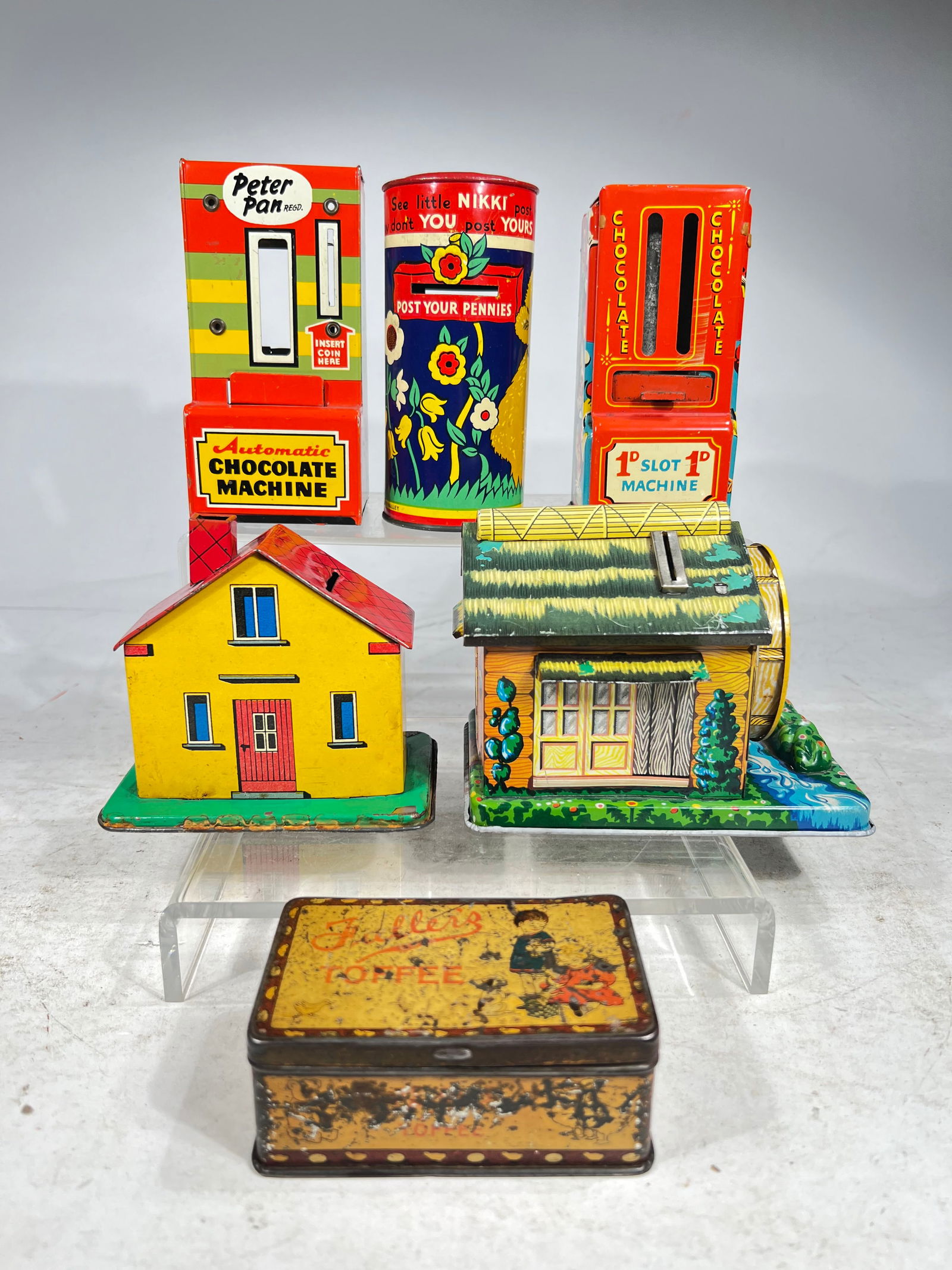 Six Assorted Tin Banks, Varying Sizes (1 of 3)