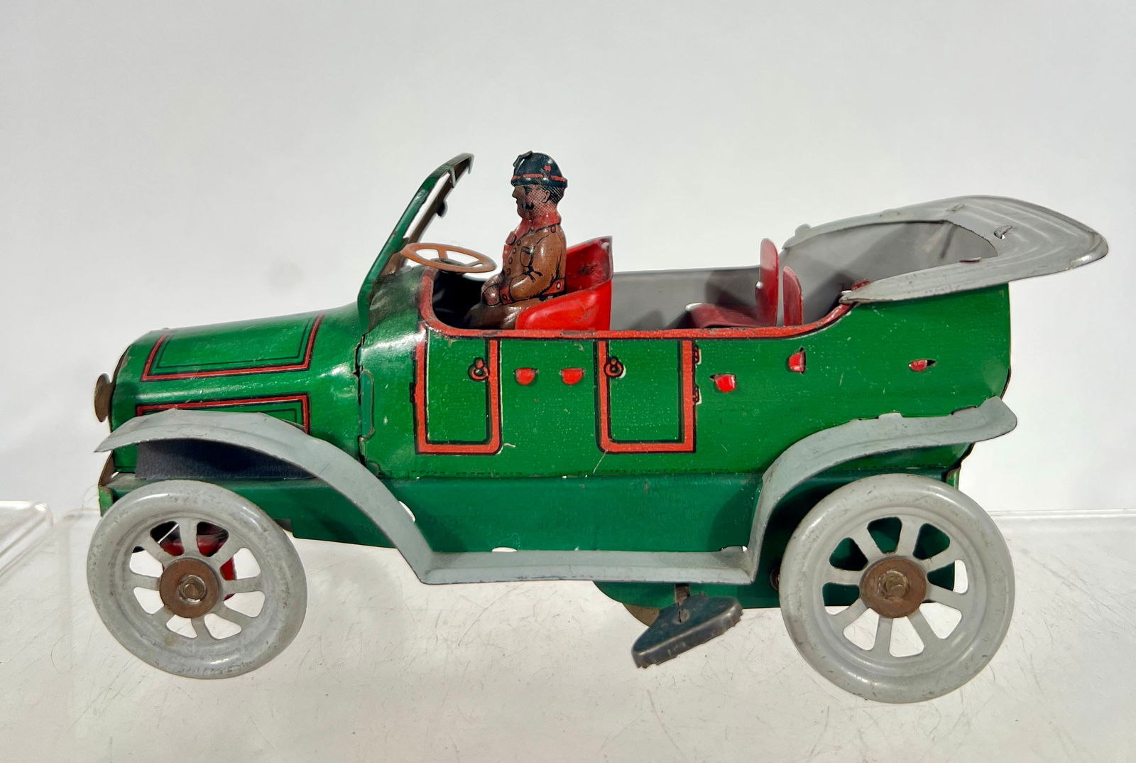 Windup Tin Open Three Seat Car (1 of 3)