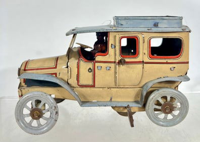 Windup Tin Early Sedan