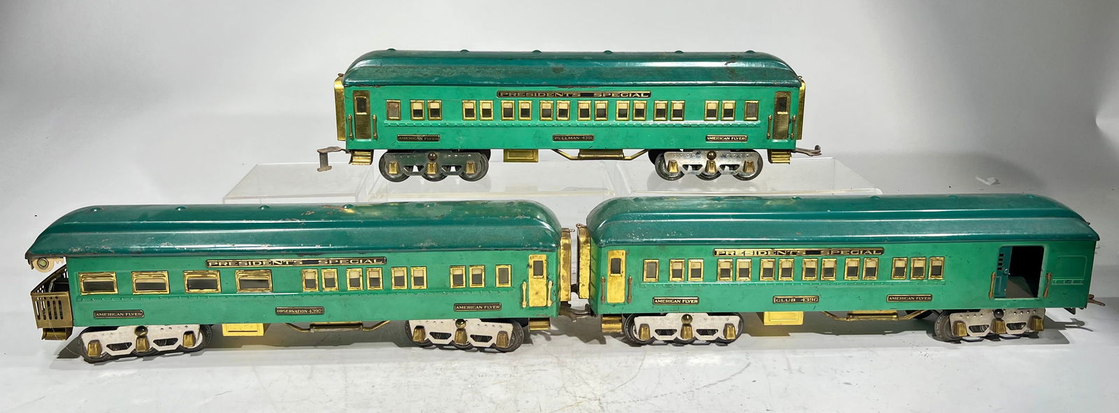 American Flyer: President Special Passenger Cars (1 of 3)