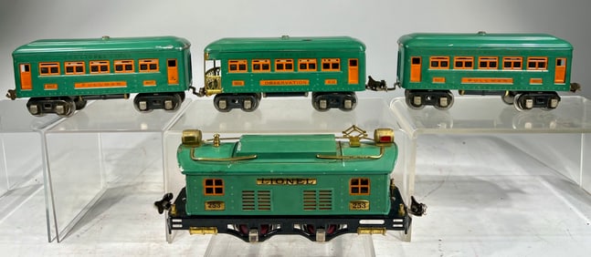 Lionel Prewar #253 Passenger Set with Electric Engine