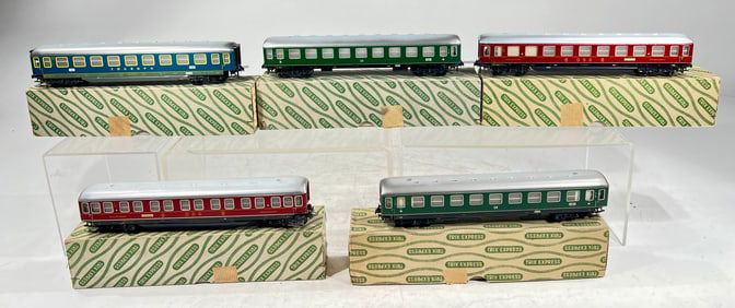 Trix Express Passenger Cars (5)