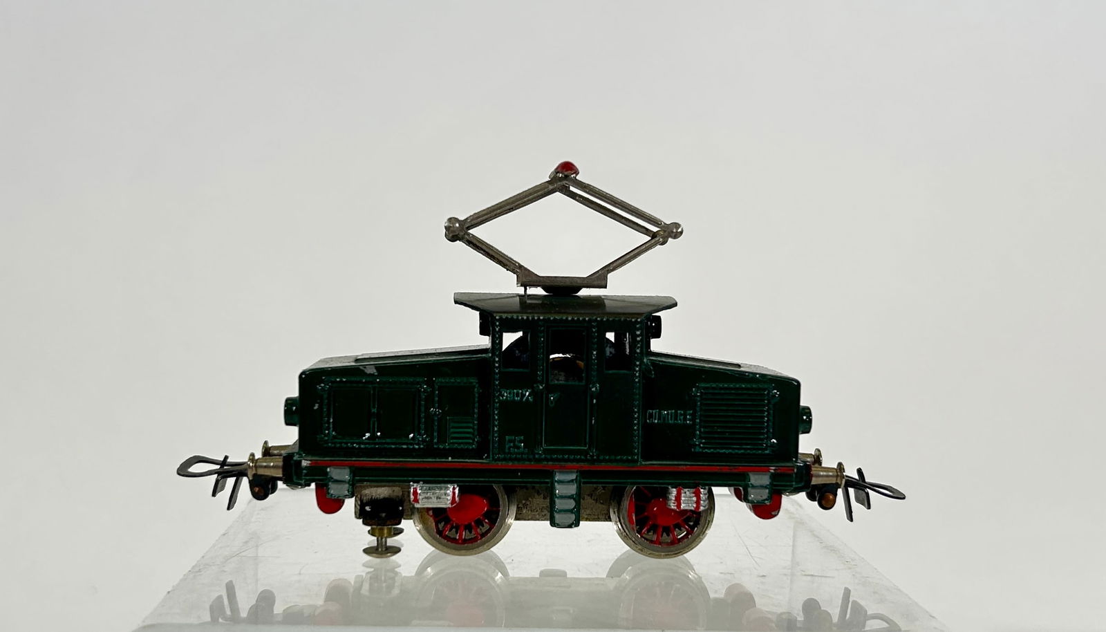 “HO" Diecast Electric Engine (1 of 3)