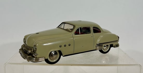 Schuco Ingenico #5311 Windup Car