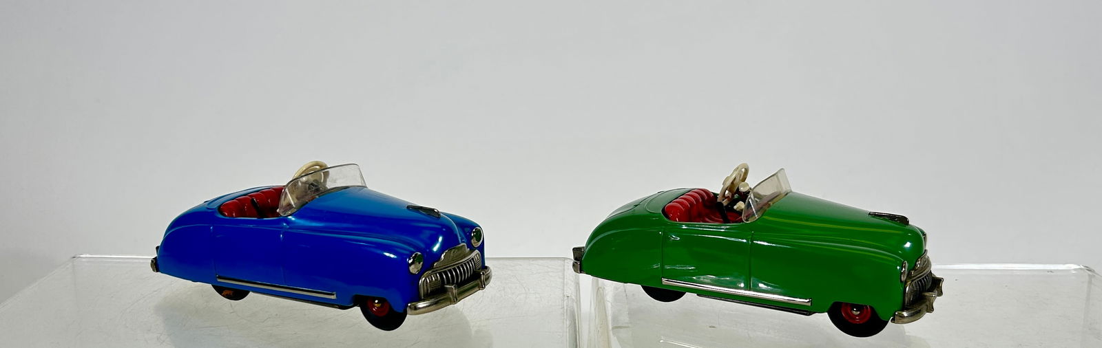 Two Schuco 4002 Windup Tin Autos (1 of 3)