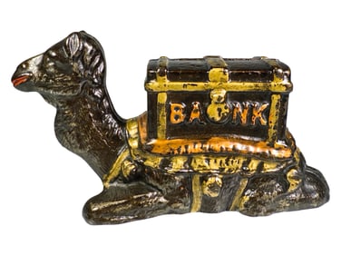 Kneeling Camel Still Bank