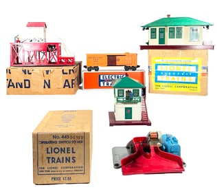 Lionel Accessories - 4 total #'s 132, 352, 397, and 445