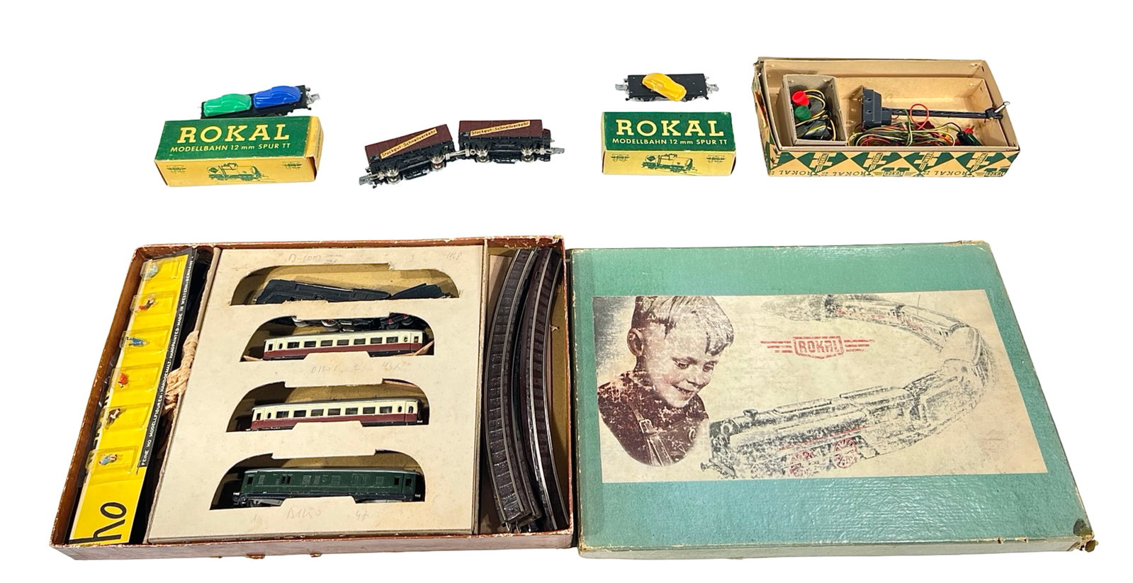 Rokel TT Scale Train Group: German 1950's - Largest box is 14"L x 9 1/2"T x 2"D