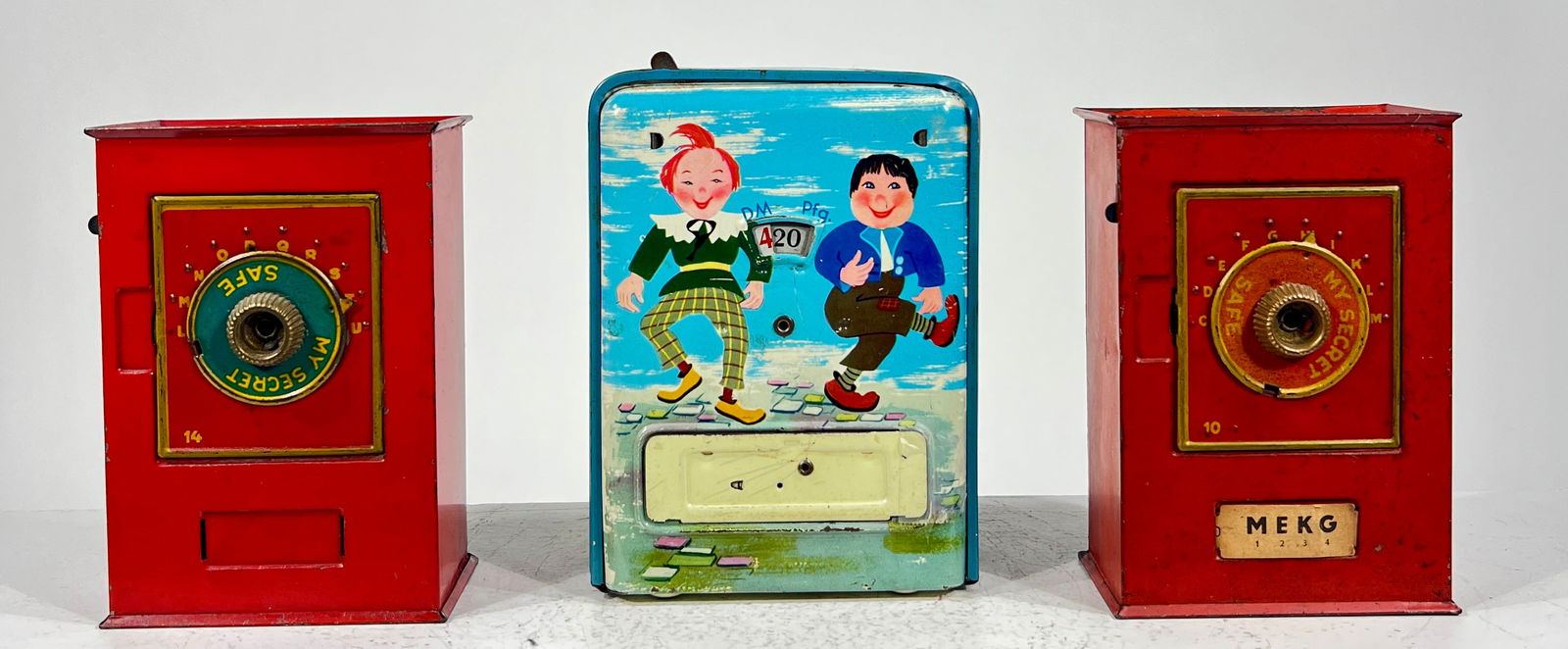 My Secret Safe - 2 / Puss N Boots Register Banks - Tin (1 of 3)
