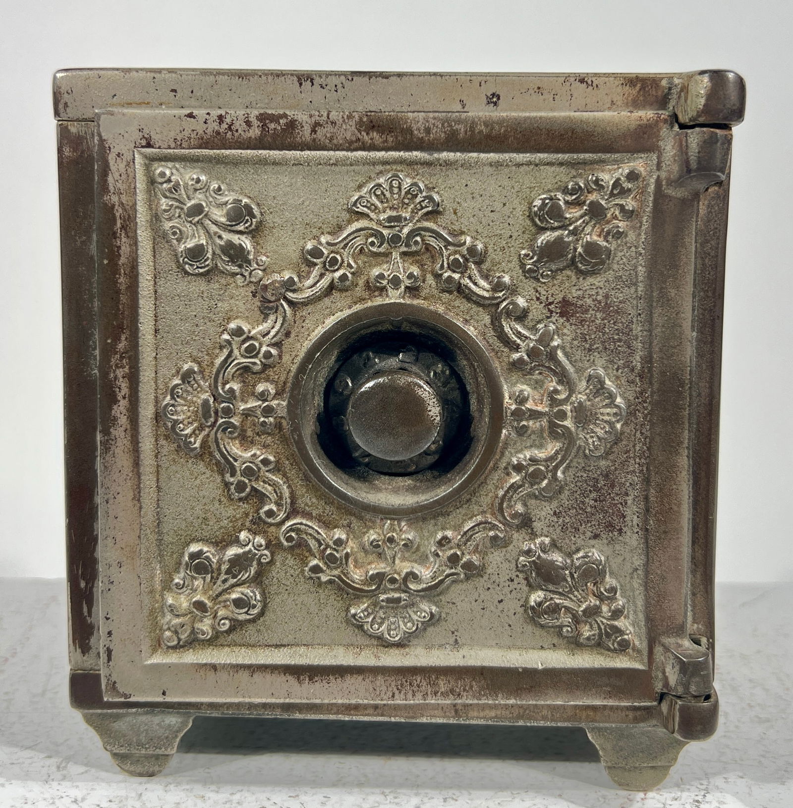 Medallion Safe - Large Size - Scarce (1 of 2)
