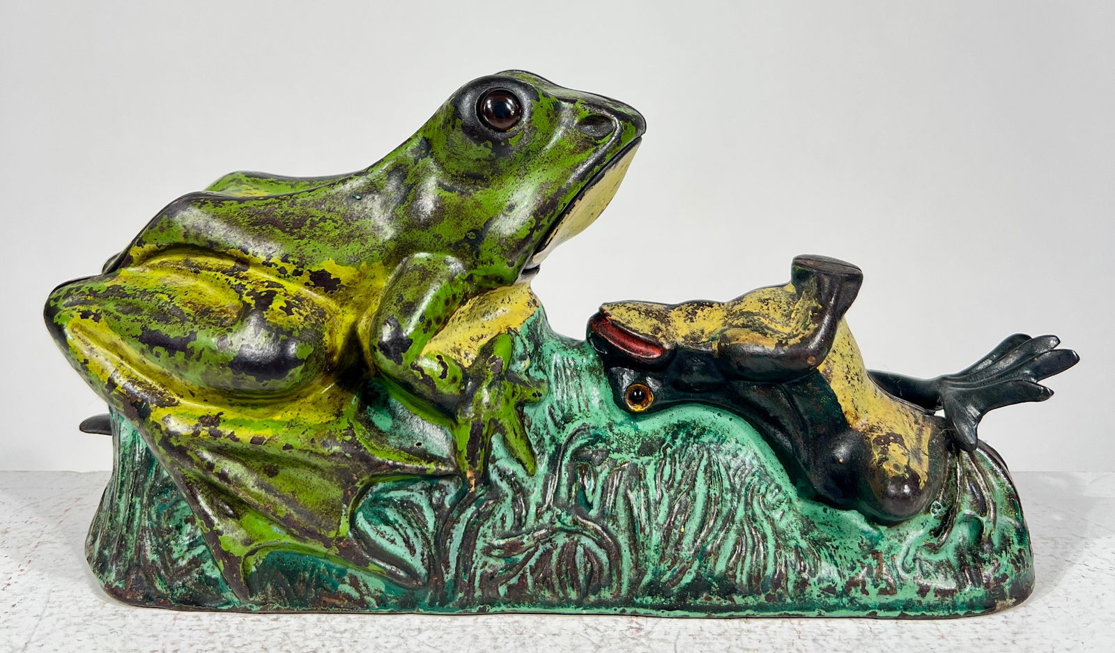 Two Frogs Cast Iron Mechanical Bank (1 of 3)