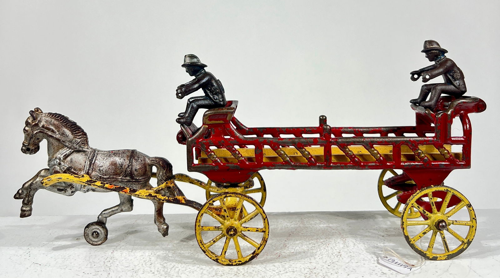 Single Horse Hook and Ladder Cast Iron Toy (1 of 6)