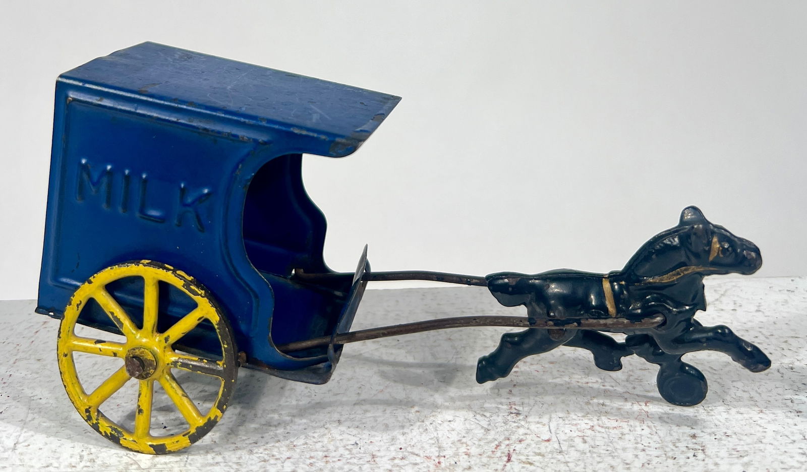 Single Horse Milk Wagon Cast Iron and Tin (1 of 2)