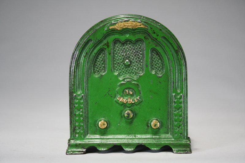 Crosley Radio, Small Still Bank: Kenton Hardware • Kenton, Ohio – Circa 1930 Material: Cast Iron and Sheet Steel