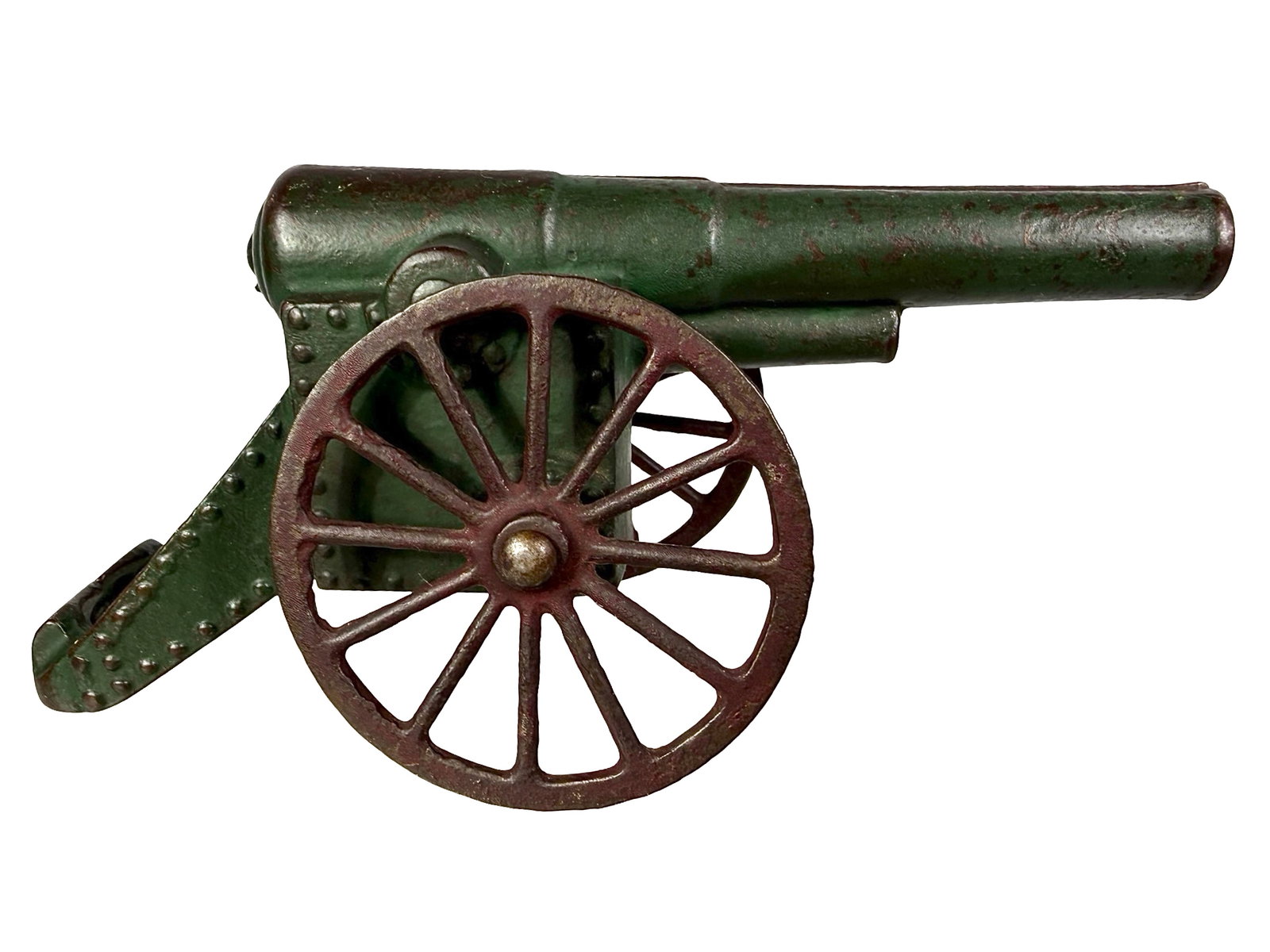 World War 1 Cannon - Still Bank: Made by the Hubley Mfg. Company. Penn. - Circa 1914 - 3" T x 6 7/8" W. Bob and Shirley Peirce Collection.