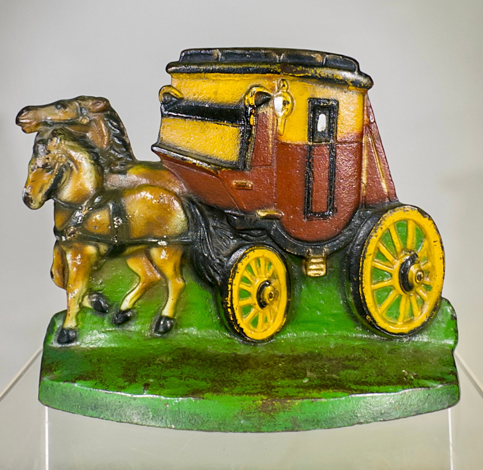 Stagecoach Doorstop: American 1930's - 6 1/4"T x 8 1/4"W