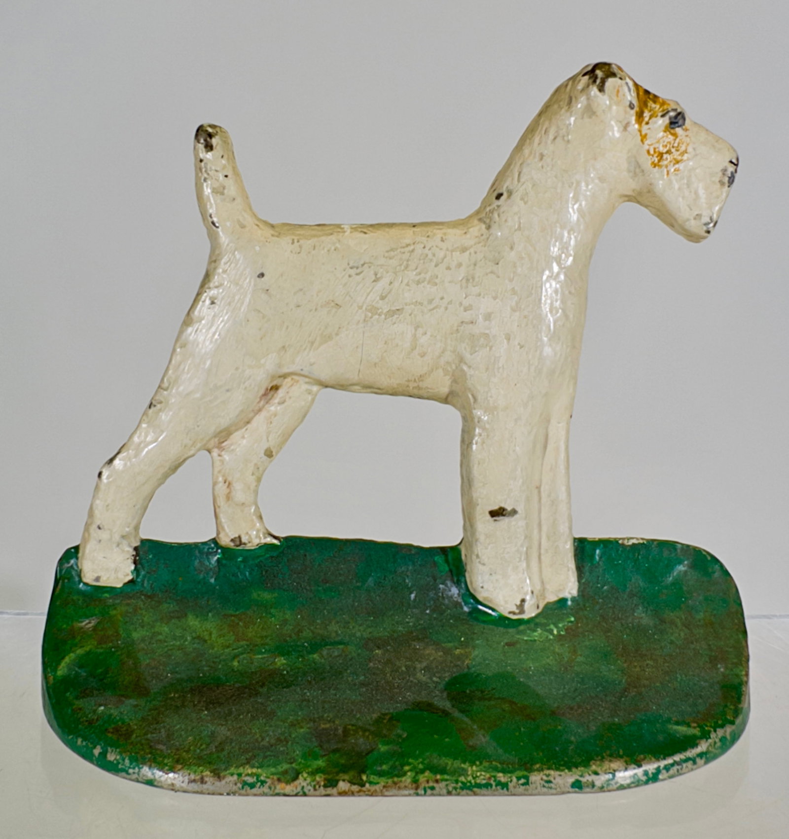 Airedale Terrier Bookend: American 1930 - 5"T x 5 5/8"W