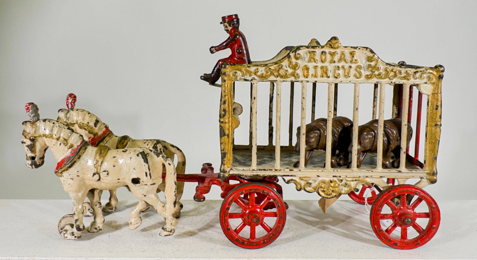 Royal Circus Bear Cage (1 of 3)