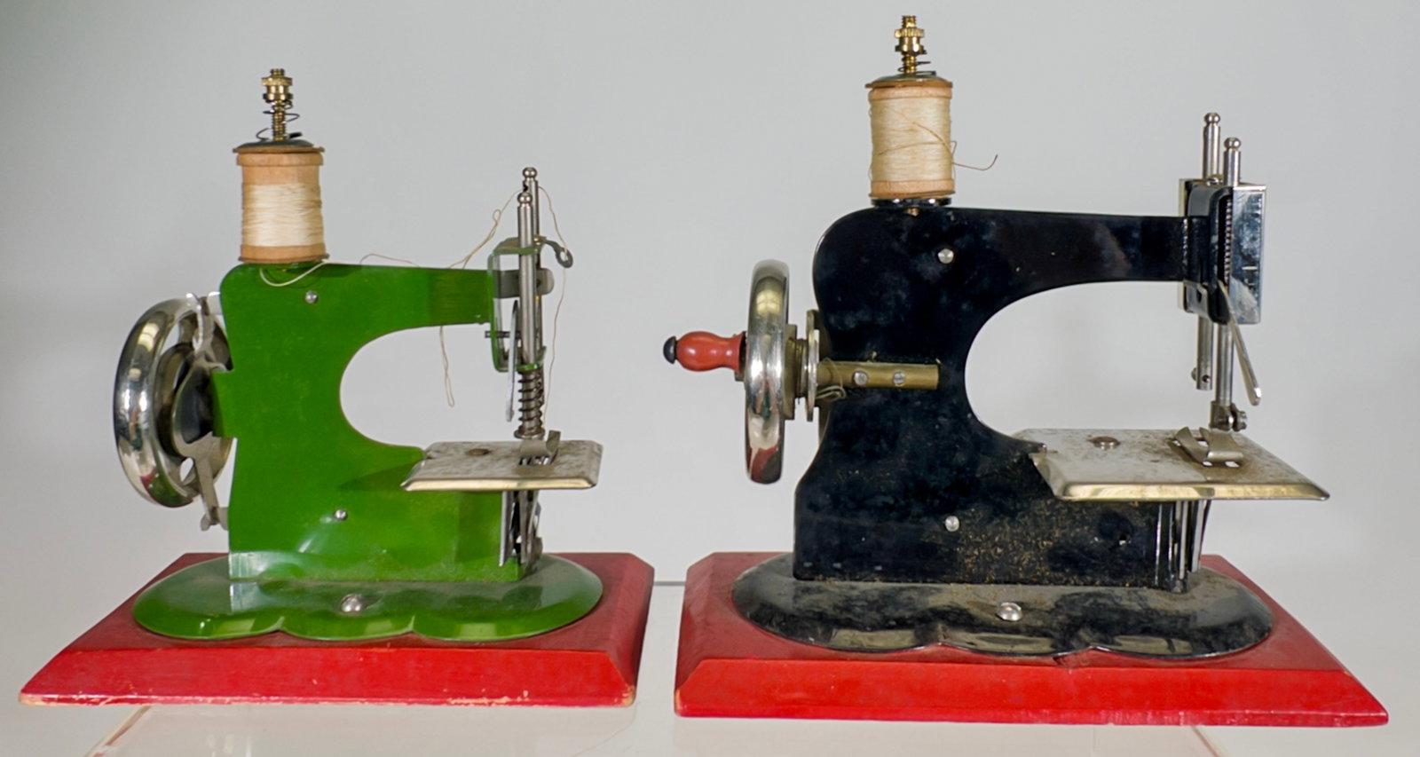 Singer Sewing Machine Toys (1 of 2)