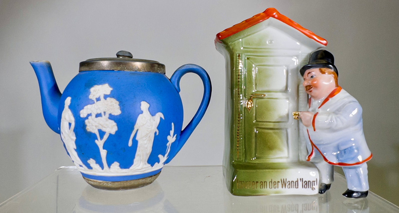 Teapot Bank/Porcelain Vase (1 of 2)