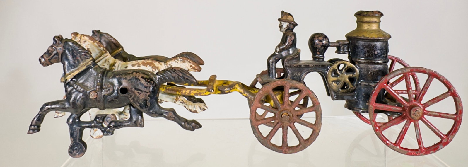 Three Horse Pumper: American 1915 - 11 1/4"L