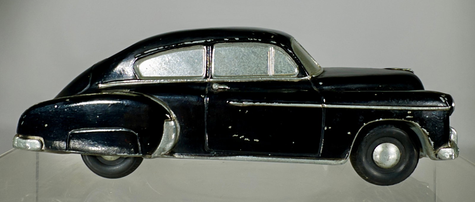 Chevrolet Bank - Aluminum in Mayland Black (1 of 2)