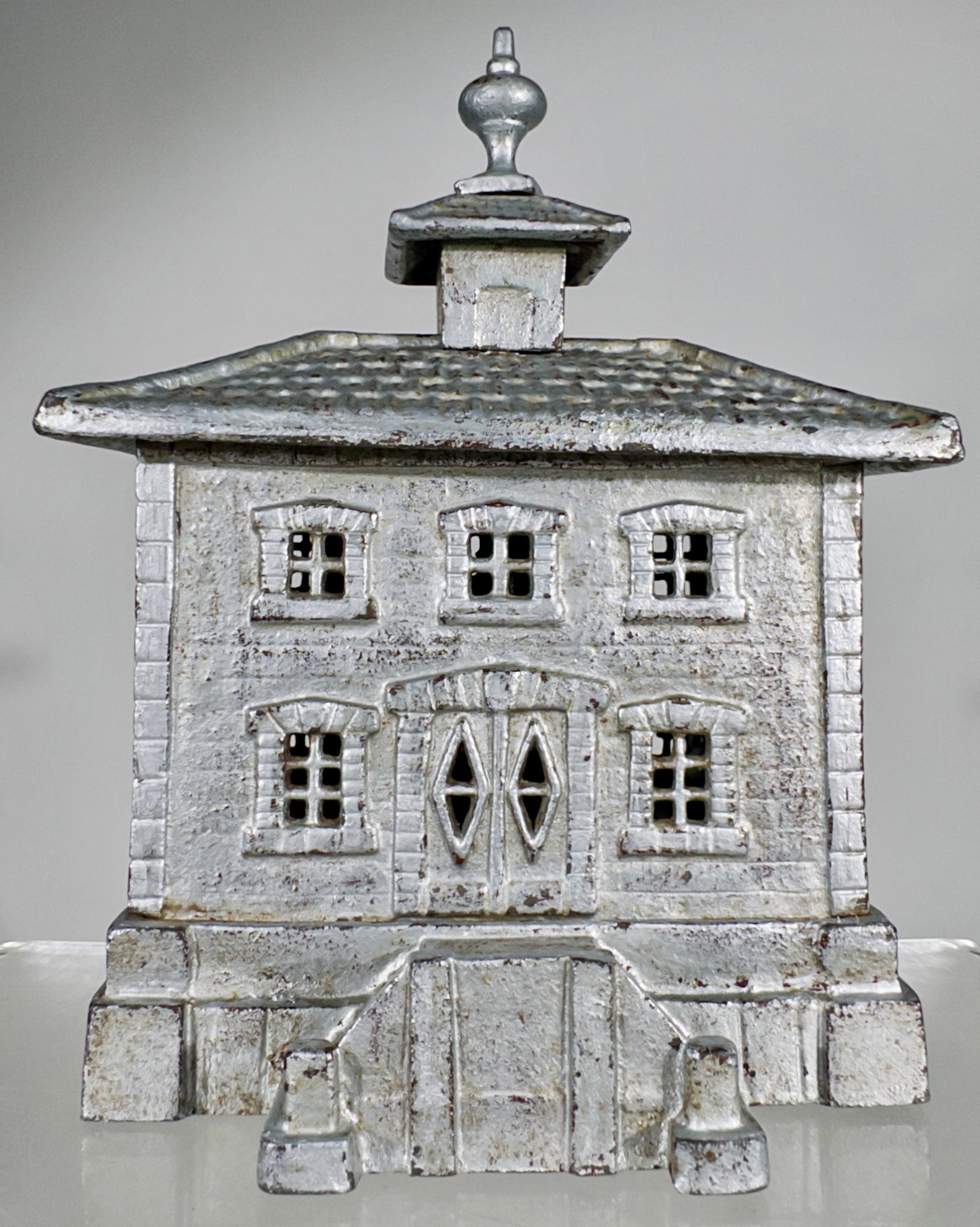 Bureaux Caisse Bank - Cast Iron Silver Version - Scarce: French 1910 - 6 1/4"W x 8 1/2"T