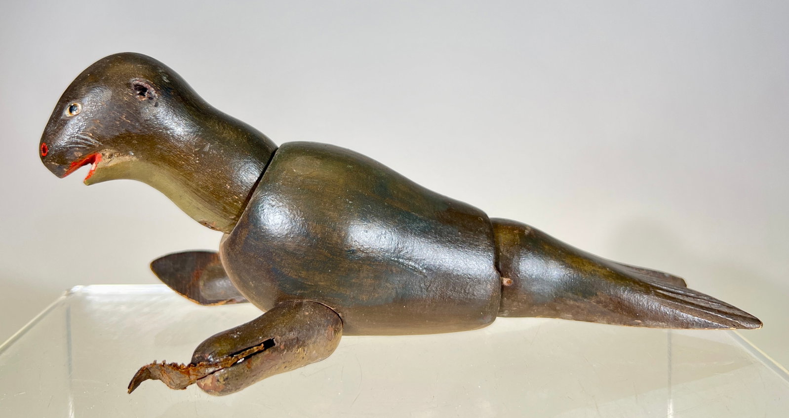 Jointed Sea Lion: Schoenhut Toys - Philadelphia 1920 - 9"L x 4"T
