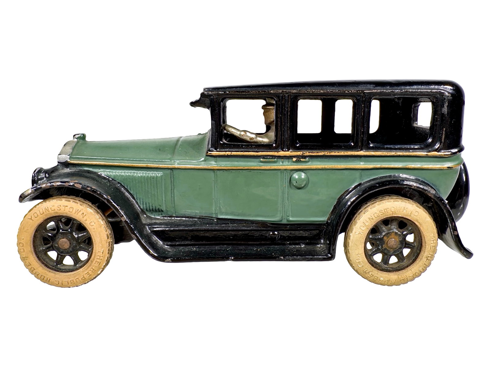 Buick Sedan with Rubber Tires - Cast Iron Toy (1 of 6)