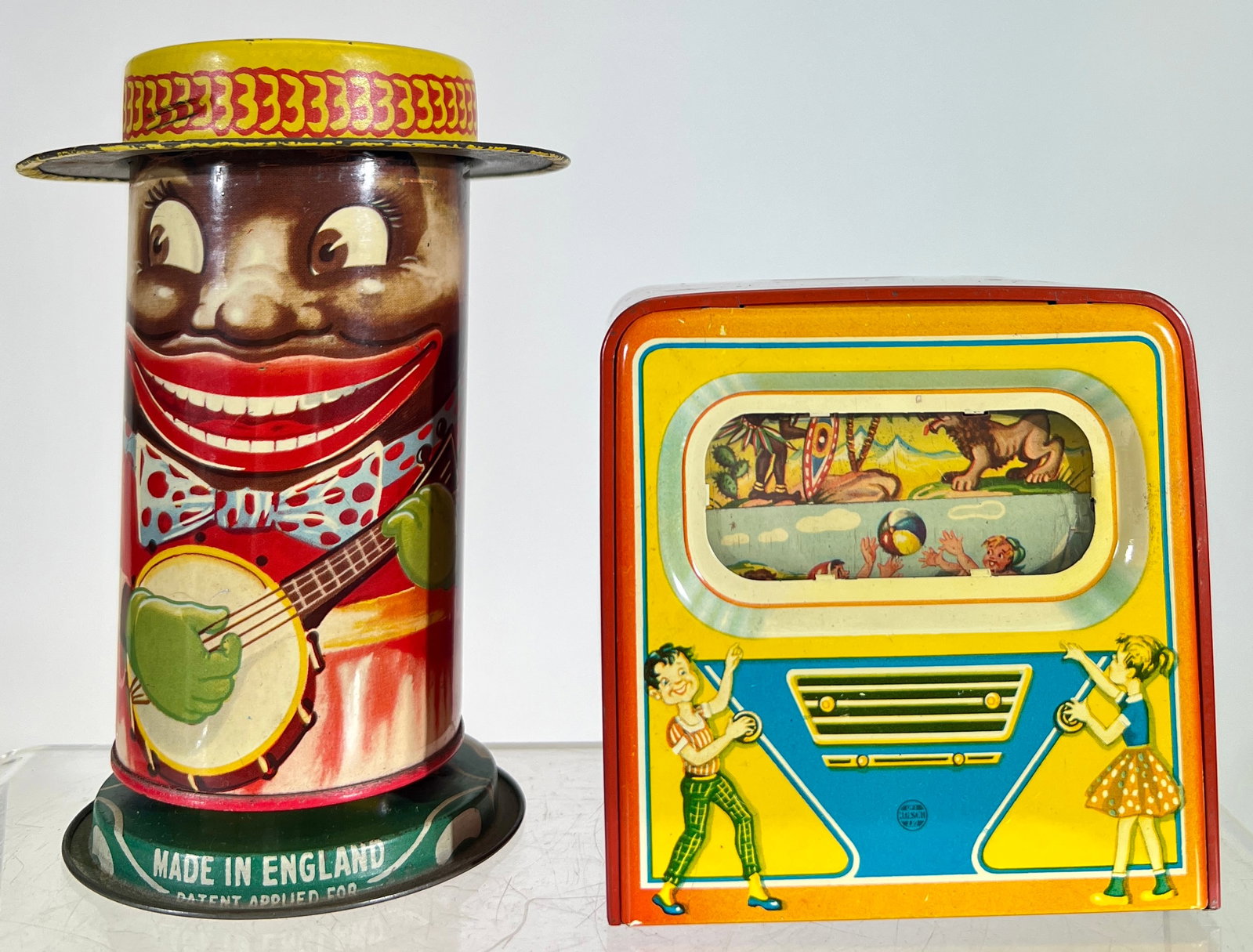 Two Tin Banks - Television / Watch Me Grow Minstrel (1 of 2)