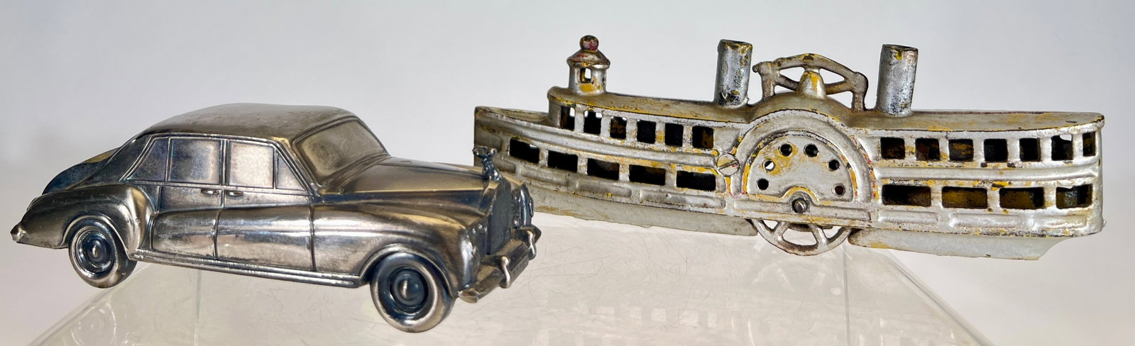 Paddle Wheeler / Rolls Royce: American 1920/1974 - Boat is 8"L