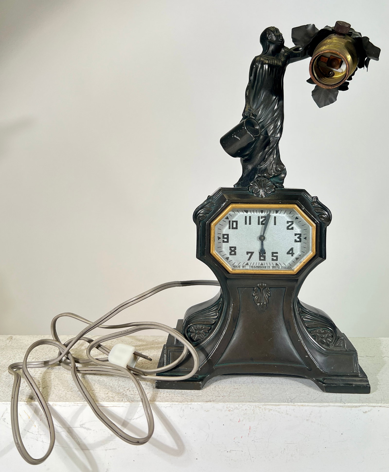 Clock / Lamp / Bank - Made of Lead (1 of 3)