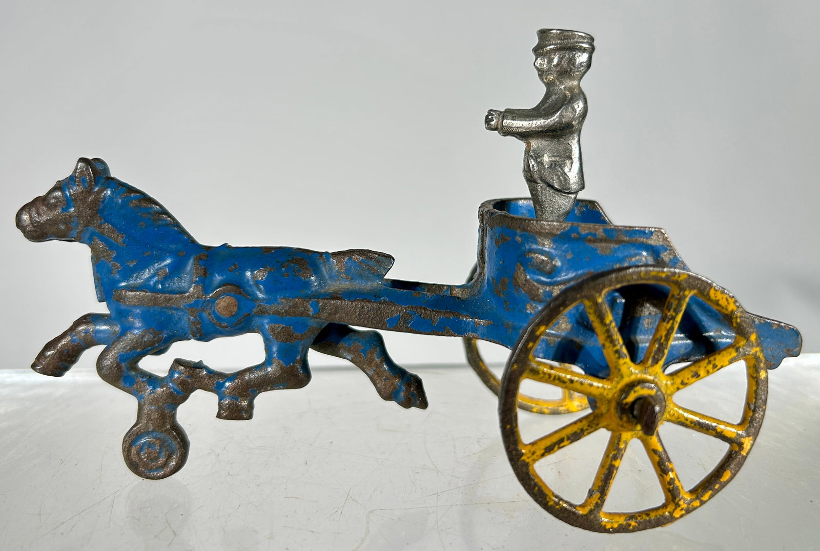 Miniature Cast Iron Circus Chariot (1 of 2)