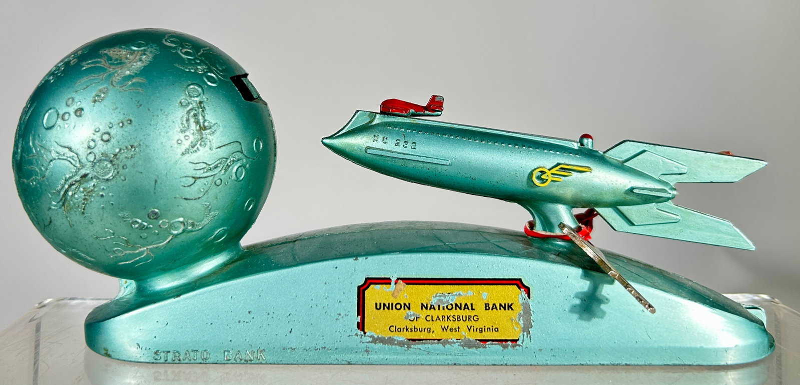 Strato Bank: By Duro Aluminum - American 1950's - 8 1/2"L