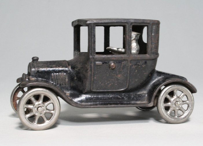 Ford Model A Coupe: Arcade Toy Company Freeport, Illinois Ð Circa 1925 This toy is 6 1/2Ó long. Material: Cast Iron