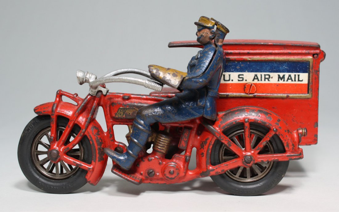U. S. Air Mail: Hubley Toy Company Lancaster, Pennsylvania Ð Circa 1932 This is another classic and scarce Hubley motorcycle depicting a man delivering U. S. Airmail. The toy is 9 1/2Ó long. Material: Cast Iron