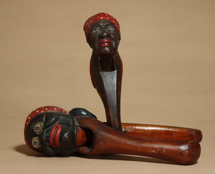 Lot: Mammy Nutcrackers: American Ð Circa 1930 They are 6 3/4Ó and 8Ó respectively. Material: Wood