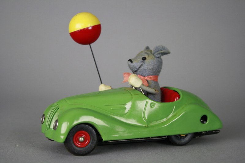 Mouse with Balloon Car (1 of 1)