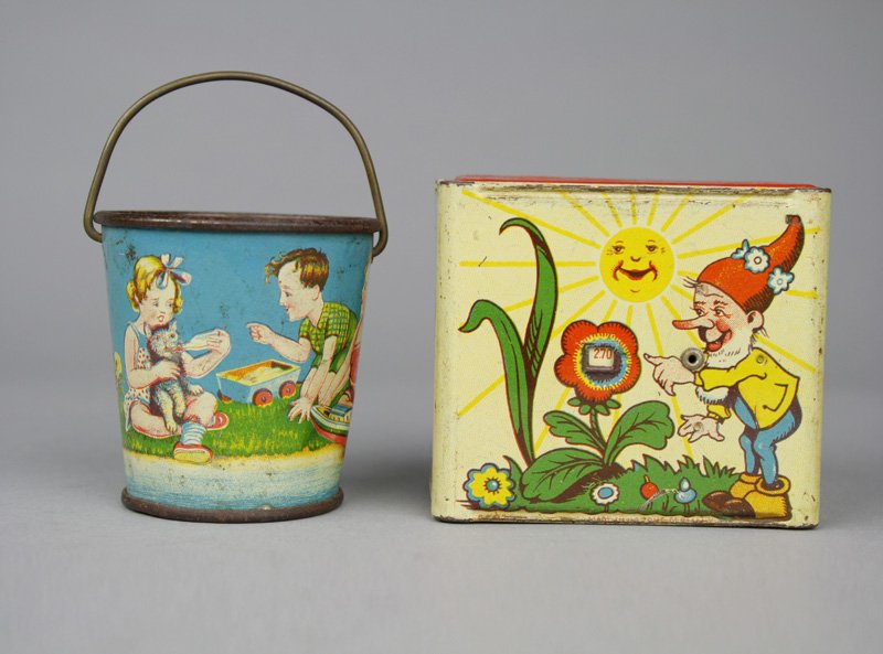 Sandpail and Recording Bank (1 of 1)