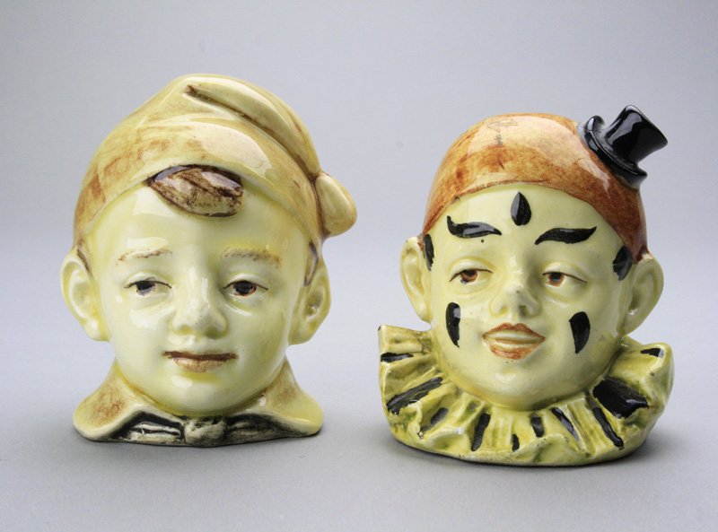 Two Portrait Banks (1 of 1)