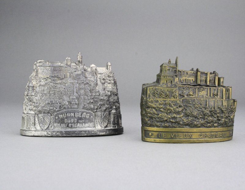 Two Souvenir Buildings (1 of 1)