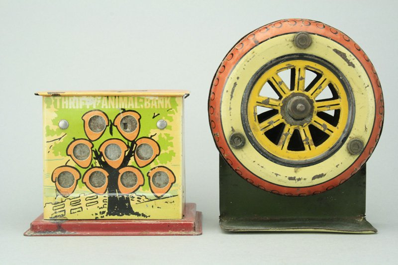 Jitney Bank / Thrifty Animal (1 of 1)